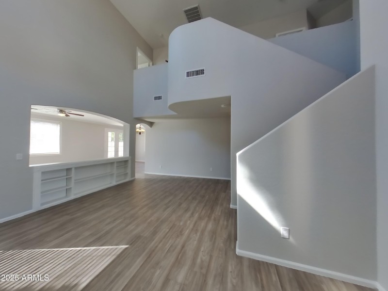 2_pc_ae9dWYWlZL_UObovPe2wi_layout_1