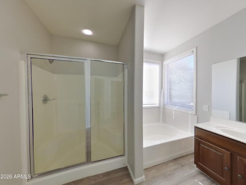 9_pc_bwqhOdHBvH_G6E2PWYuSP_layout_1