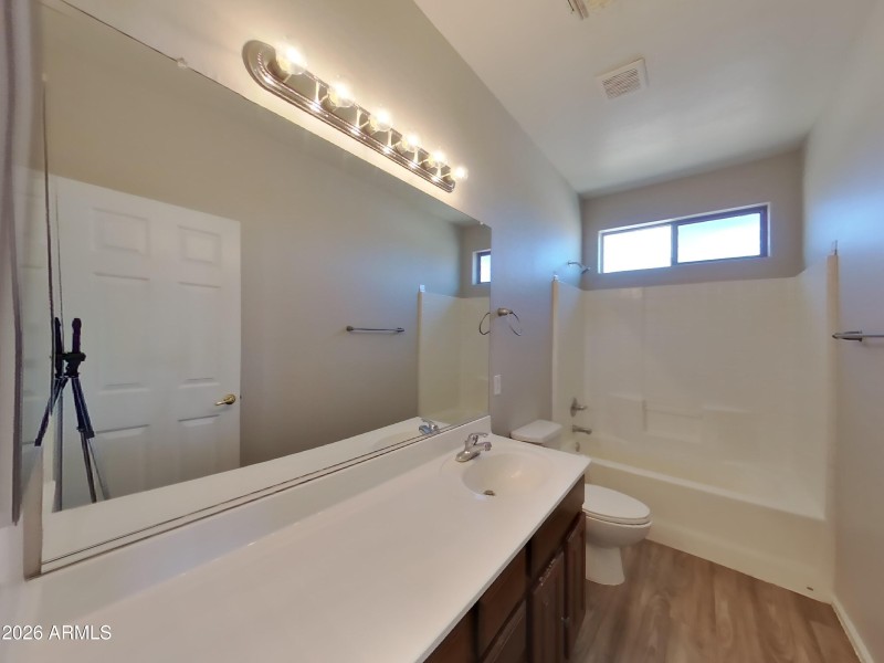 16_pc_dXtRfRvezI_b0AoF1ldJX_layout_0