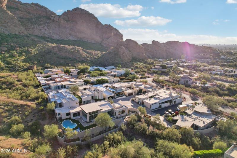 Panaramic Mountain Views