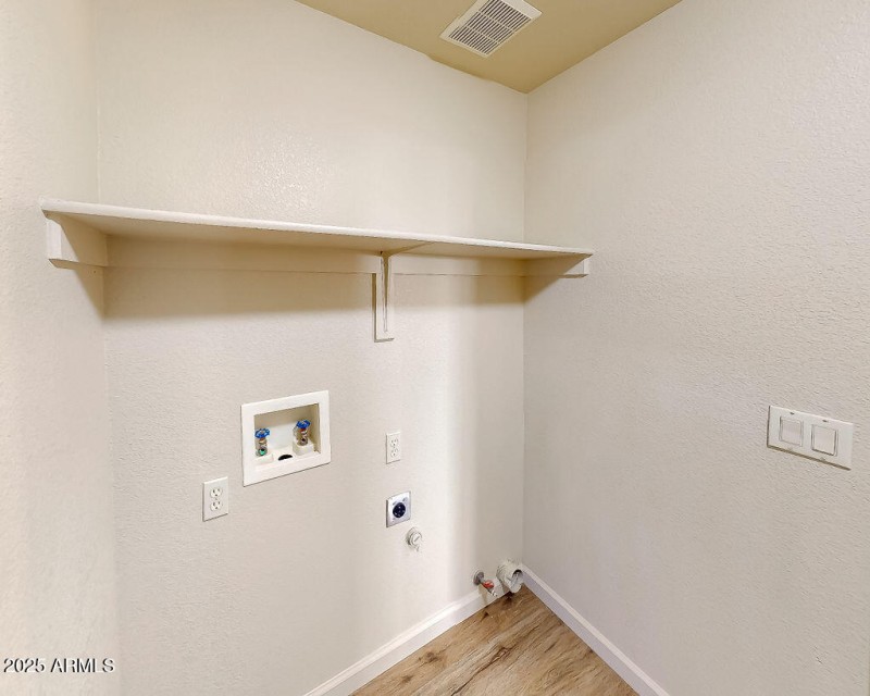 3845ViadelaReina-225