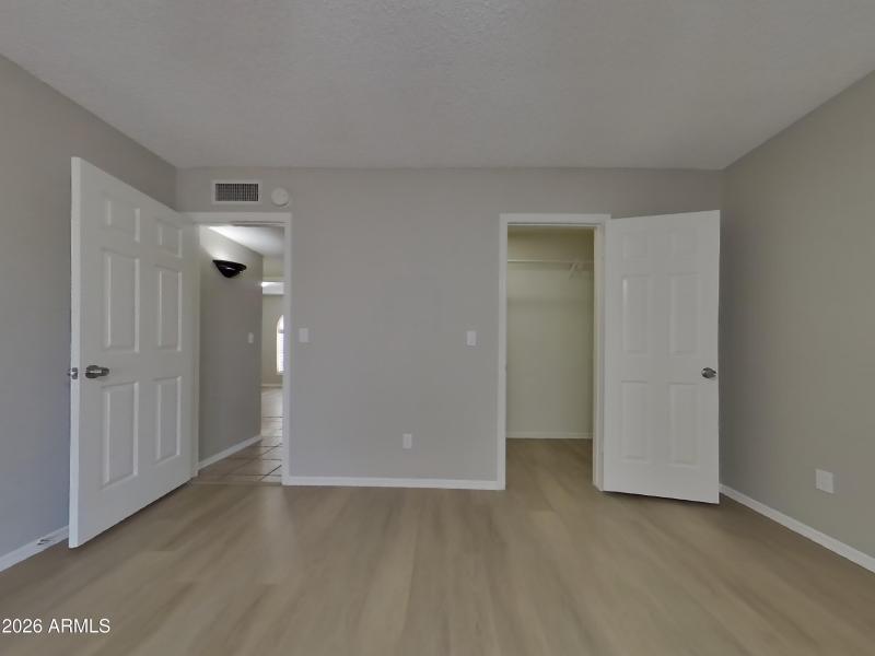 8_pc_HfEmcrHiSJ_6YwhUa0bdN_layout_1