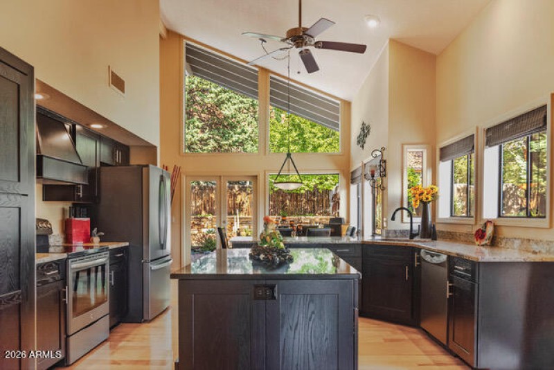 4 GOURMET KITCHEN (1)