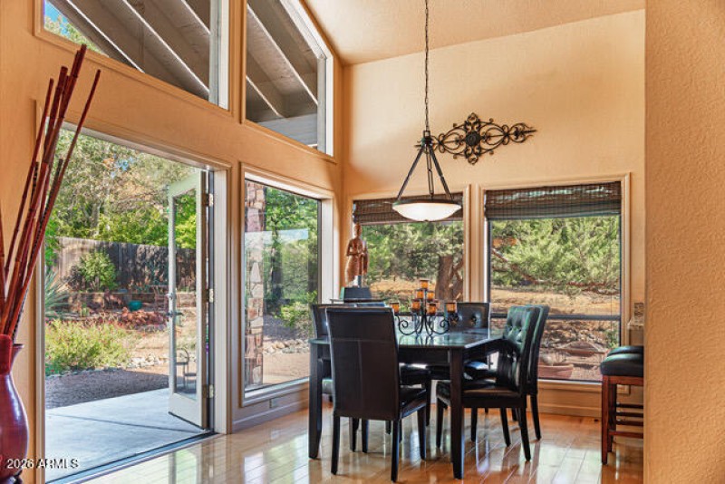 5 FORMAL DINING ROOM (1)