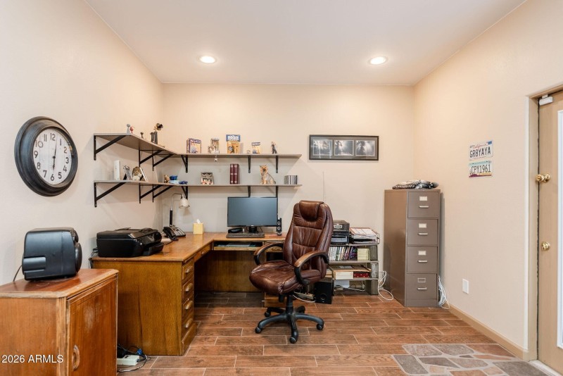 051_Gorgeous Patio and Pool