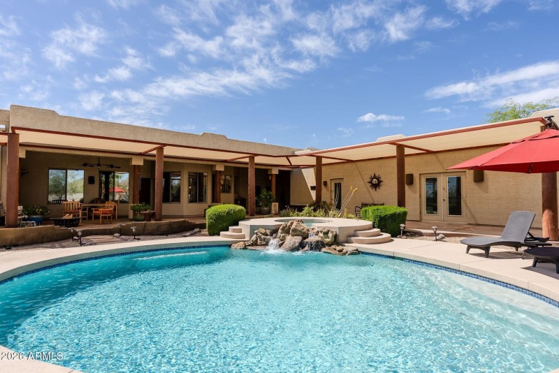 059_Gorgeous Pool and Spa