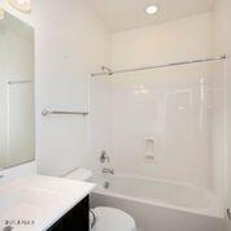 4712 Ensuite