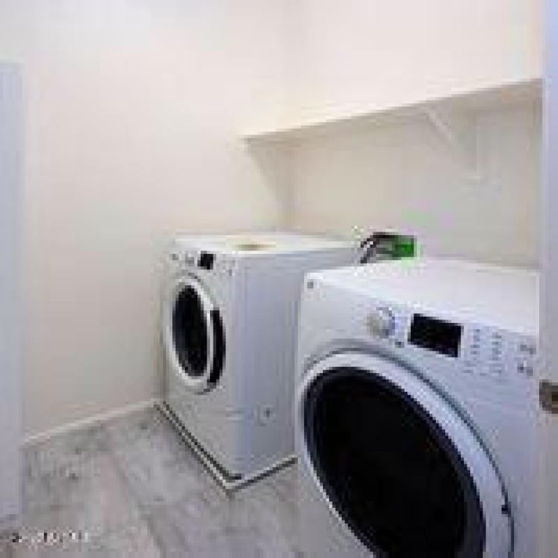 4712 Laundry Room