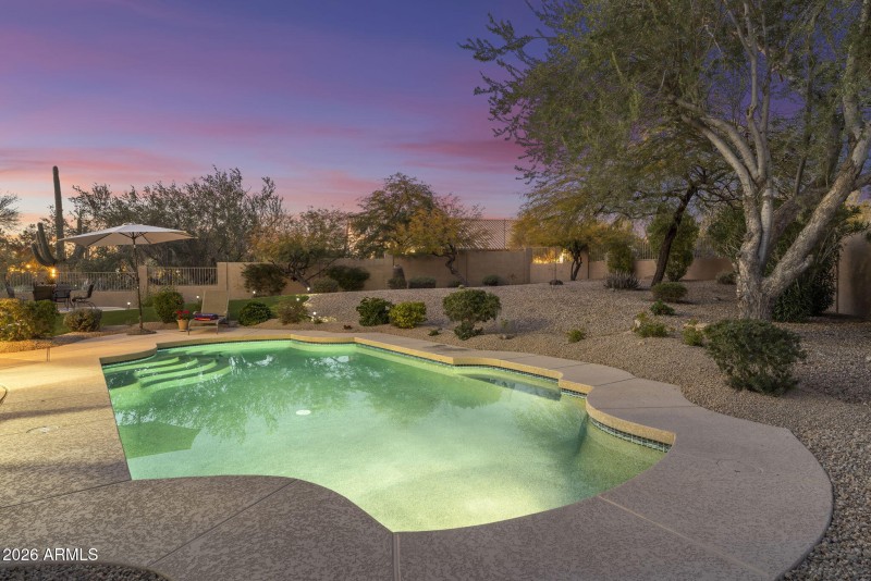 Sparkling pool w/new pool deck!