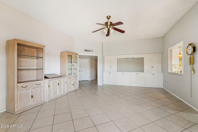 13-web-or-mls-N 108th Dr-S3101-013