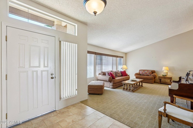 10-web-or-mls-N Crown Ridge Dr-S0202-010