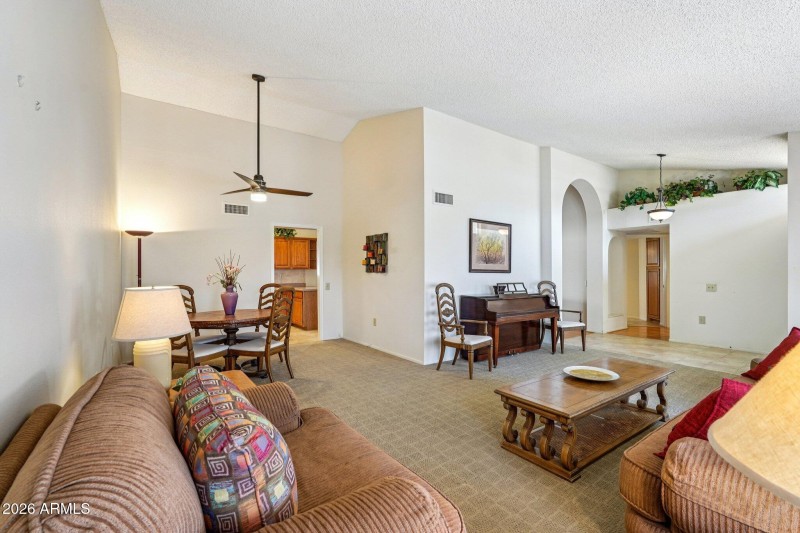 11-web-or-mls-N Crown Ridge Dr-S0202-011