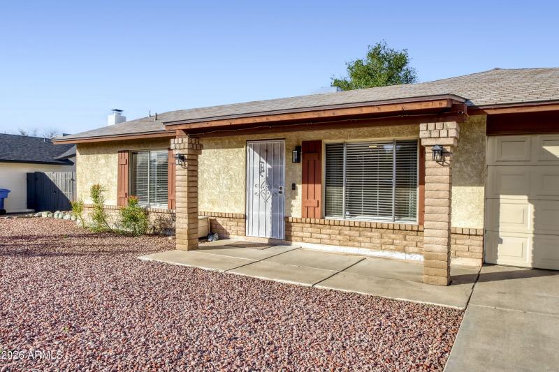 16044 N. 30th Drive - MLS Sized - 005 -