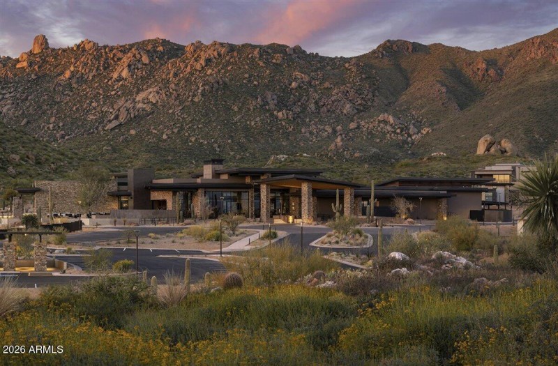 48-Mountain House Lodge