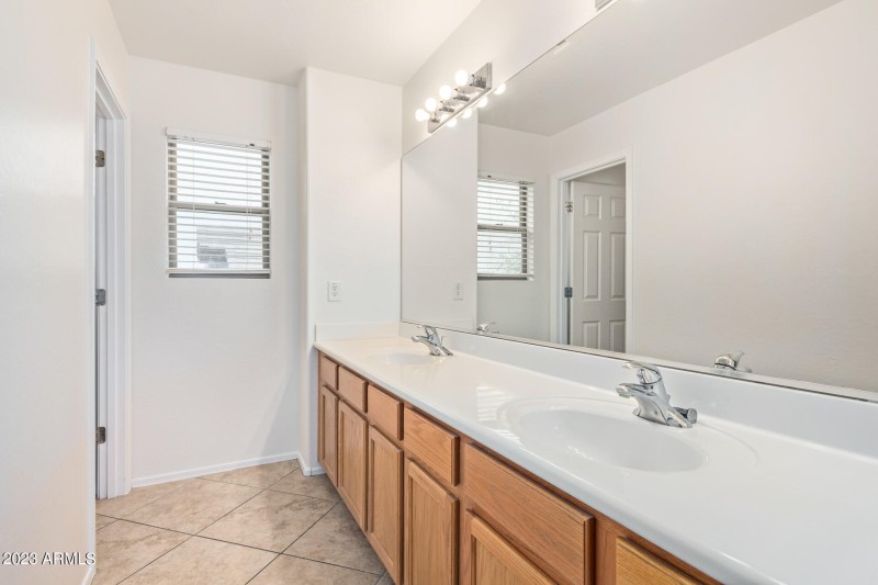 0034-32 - Desert Spring