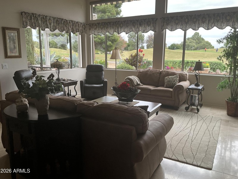 10) 67286-697d3a09df278