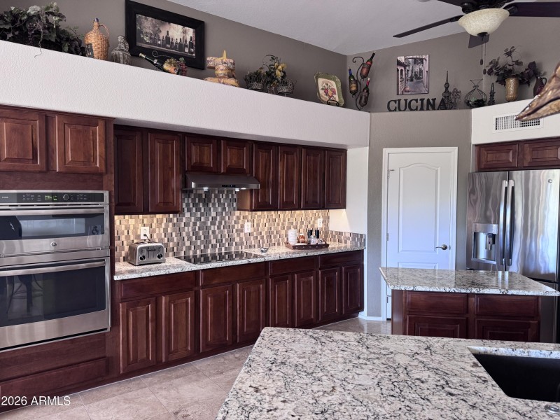 17) 67286-697d3a0beffc1