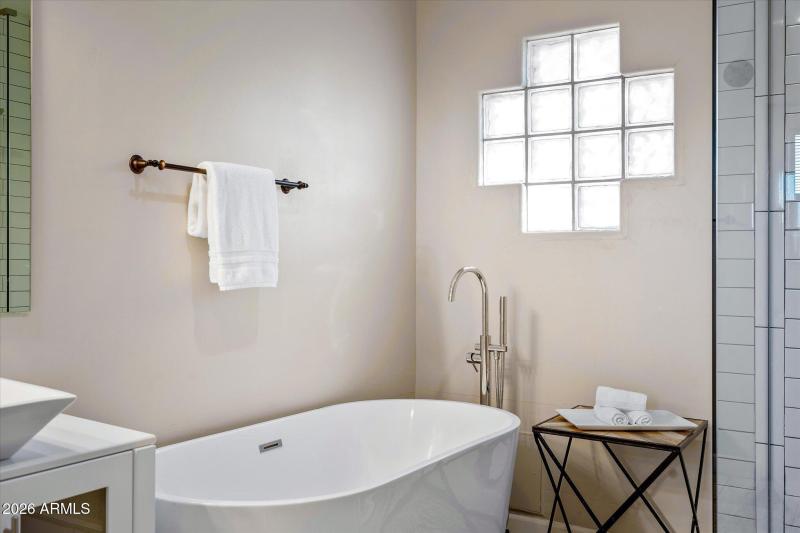 25-InnKeepersSuite19