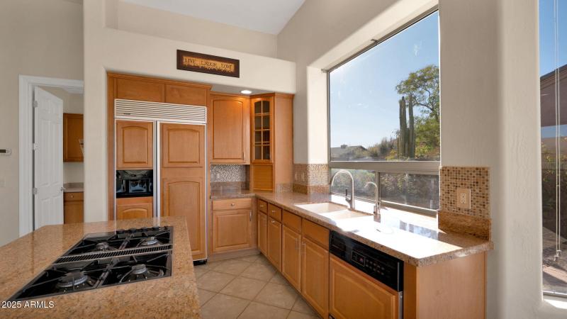 13-web-or-mls-P1241162