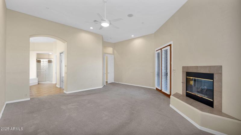 27-web-or-mls-P1241184