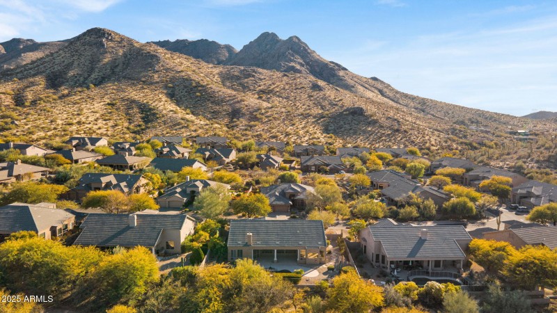 50-web-or-mls-DJI_0463