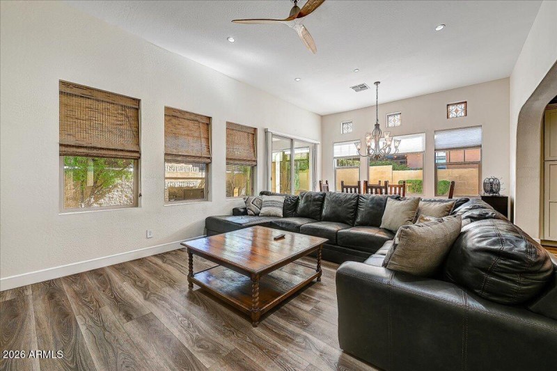 10-Conversation Area II