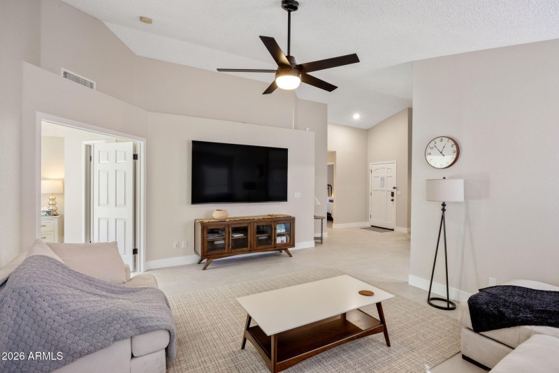 10-web-or-mls-D46A5886