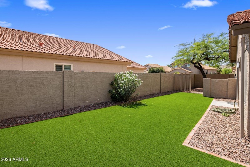 7-web-or-mls-D46A3873 copy