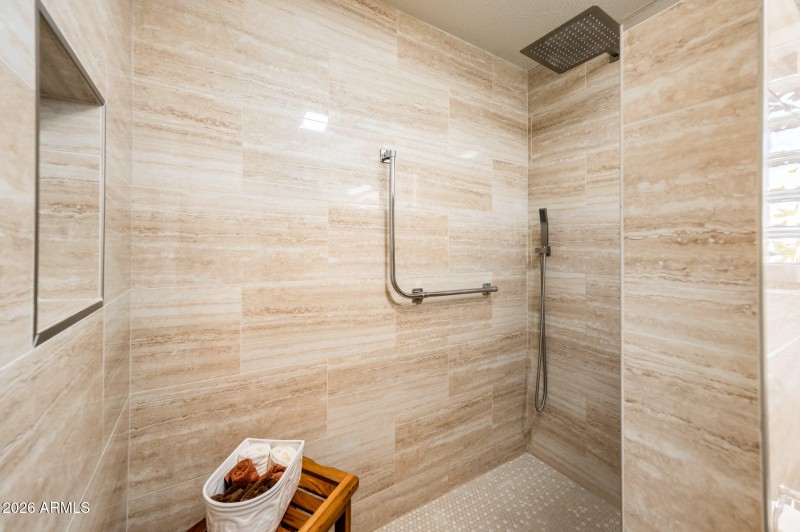 Guest Walk-in Shower