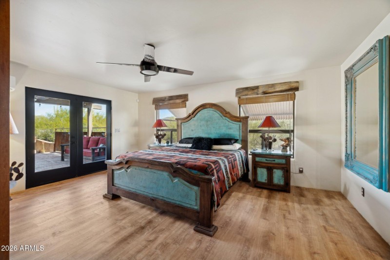 20-web-or-mls-39913-n-26th-st