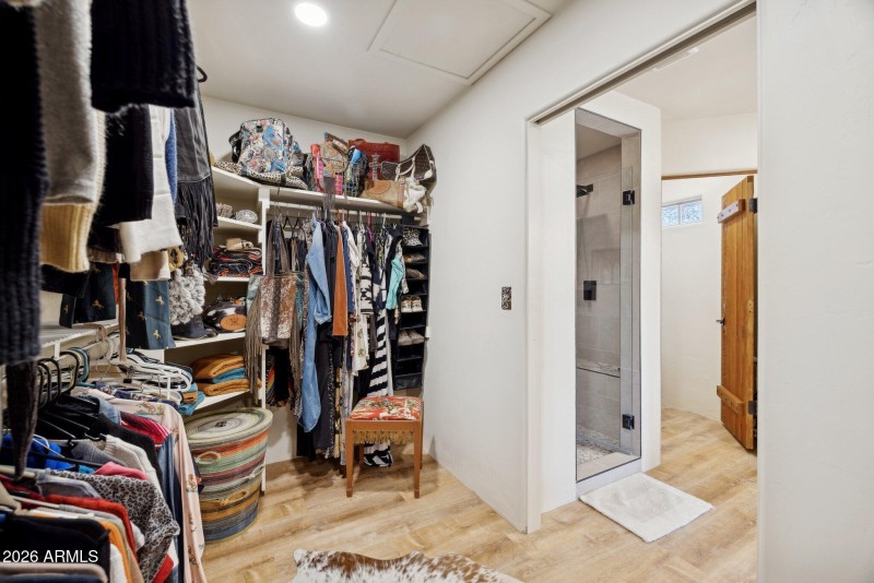 30-web-or-mls-39913-n-26th-st