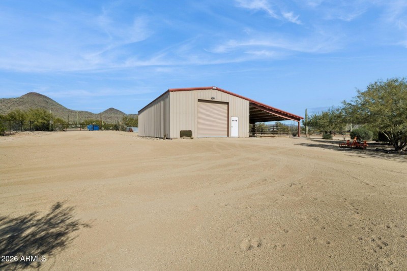 51-web-or-mls-39913-n-26th-st