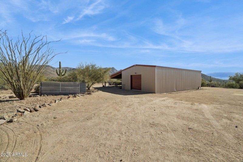 57-web-or-mls-39913-n-26th-st