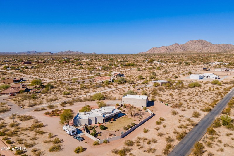 11497 N Sombra Del Monte