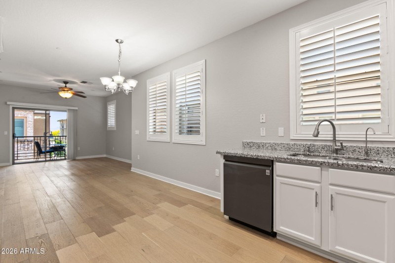 12-web-or-mls-17850-n-68th-st-1011