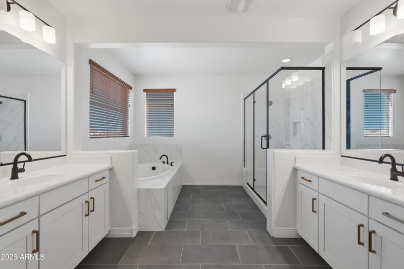 Upstairs Primary Bath