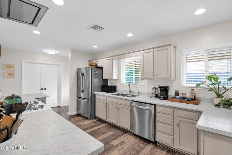 9-web-or-mls-P1460752