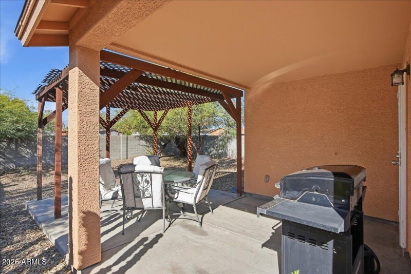 25-10330 N 86th Ave_RedHogMedia