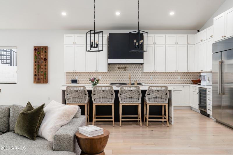 16-4223 N 41st Pl (16 of 64)