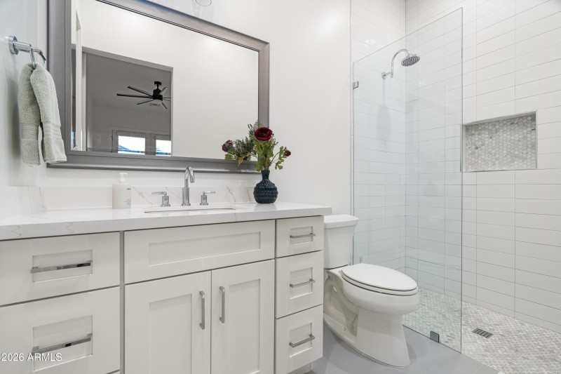 38-4223 N 41st Pl (42 of 64)