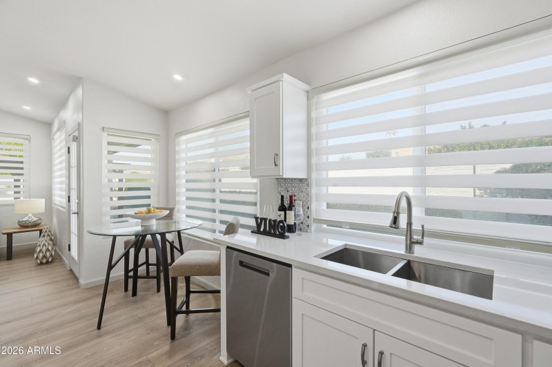 Kitchen/Breakfast Nook