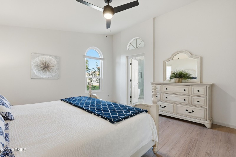 Primary Bedroom en suite