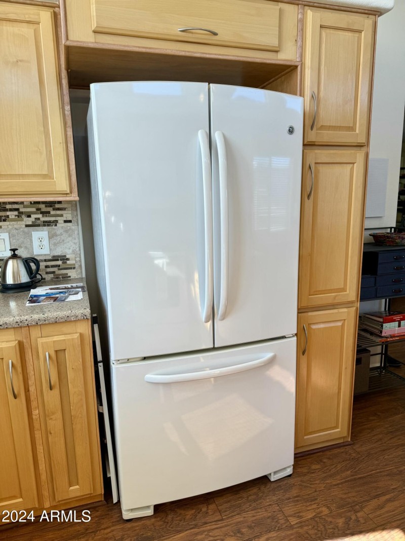 7750 E. Broadway Rd. #776