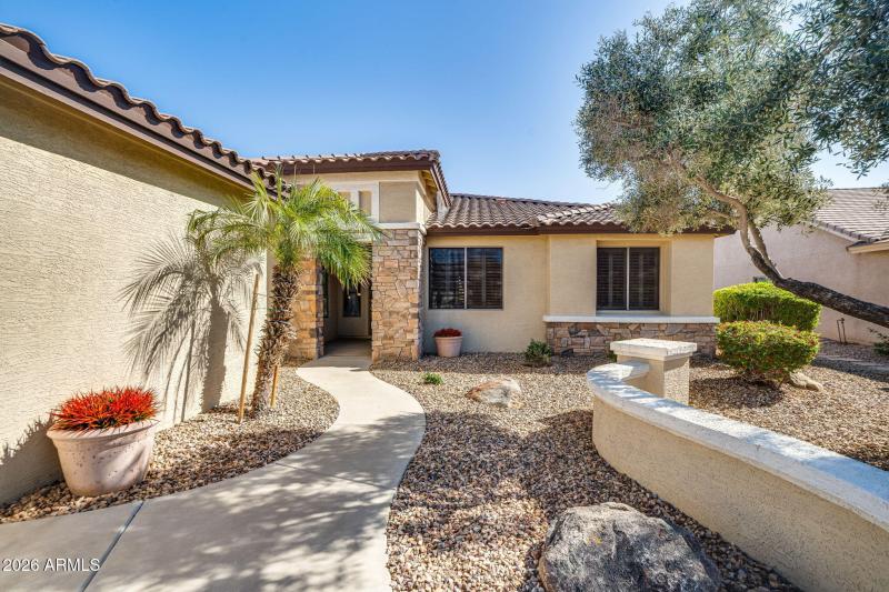 5-web-or-mls-Exterior-5