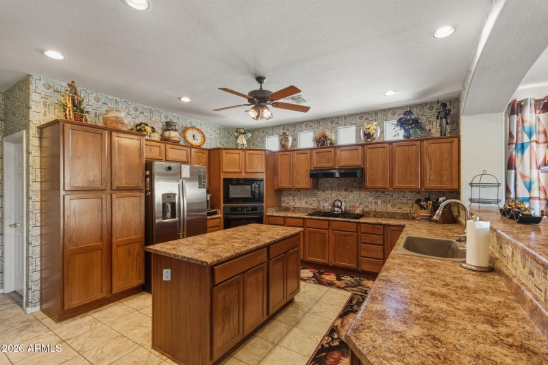 17-web-or-mls-Interior Done-33