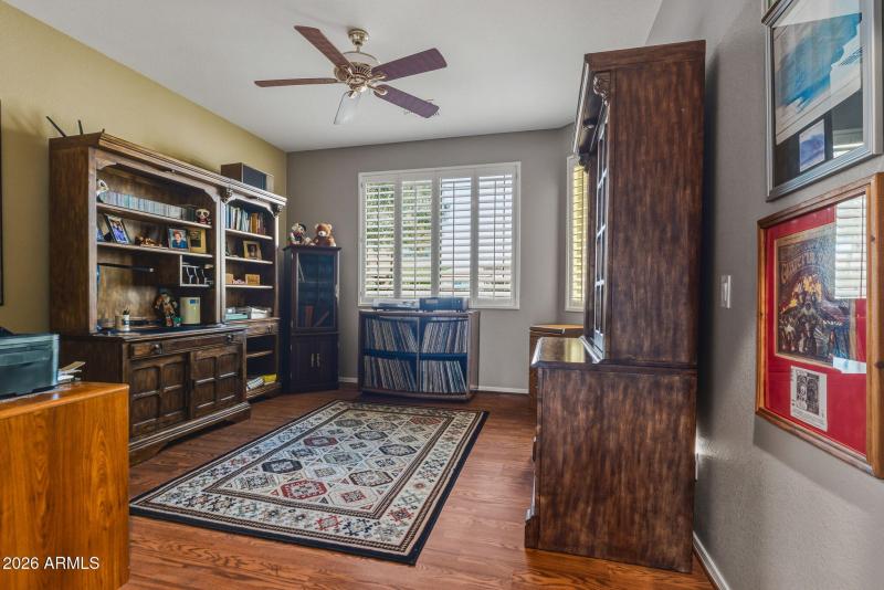 37-web-or-mls-Interior Done-5