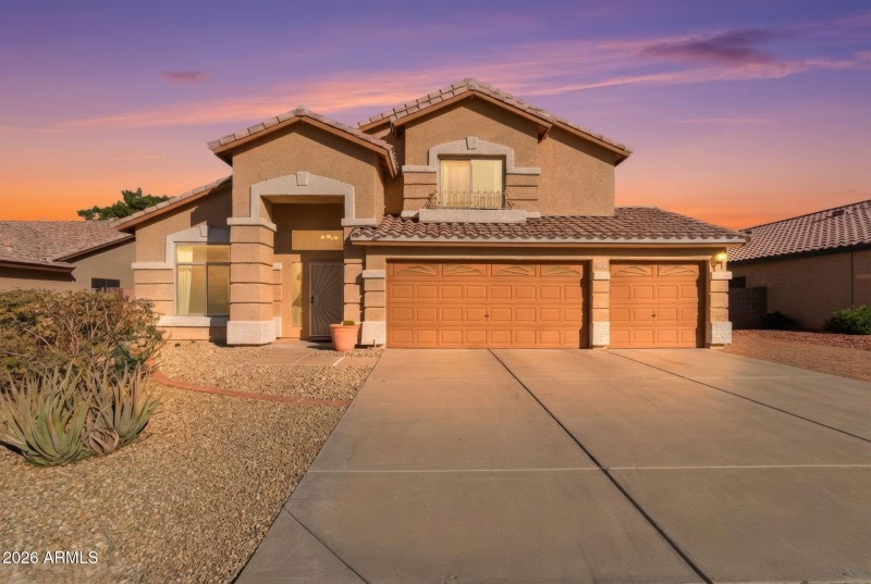 2-web-or-mls-5428 W Wagoner Rd Glendale,