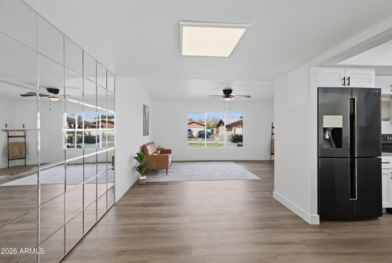 4813_W_Hayward_Ave_4