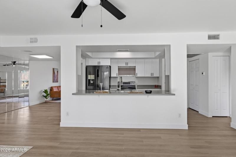 4813_W_Hayward_Ave_6