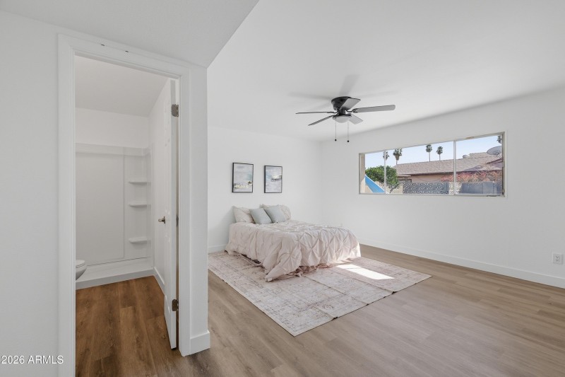 4813_W_Hayward_Ave_13